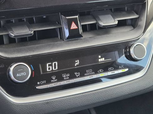 Used 2026 Toyota Corolla LE FWD image 19