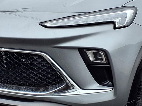 Used 2024 Buick Encore GX Sport Touring image 25