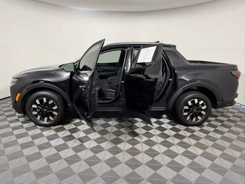 Used 2025 Hyundai Santa Cruz SEL image 4