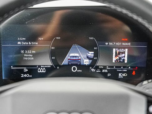 Certified 2025 Audi Q5 Premium Plus AWD/4WD image 17