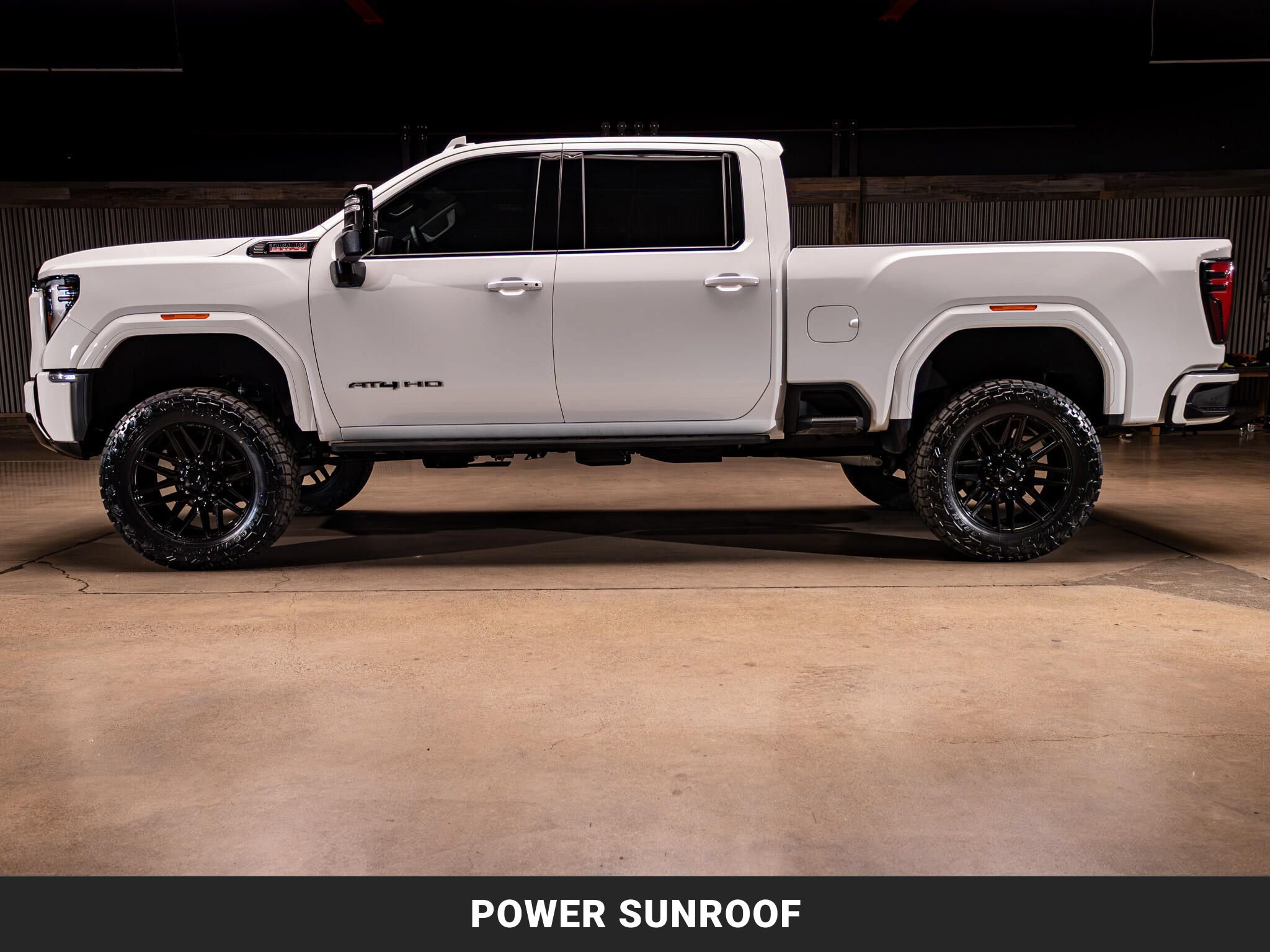 Used 2025 GMC Sierra 3500 AT4 w/ Technology Package AWD/4WD image 6