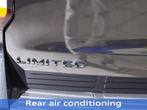 Used 2023 Ford Expedition Max Limited image 24