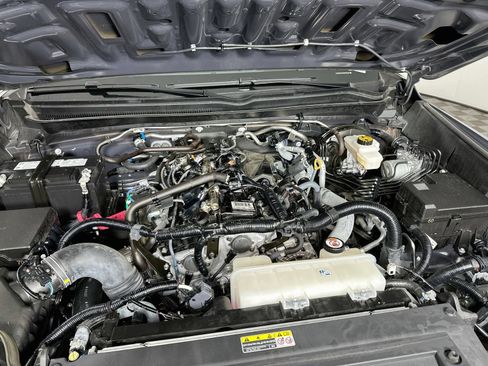 Used 2024 Toyota Tacoma TRD Off-Road w/ TRD Off Road Upgrade Package AWD/4WD image 31