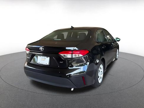 Used 2025 Toyota Corolla LE FWD image 12
