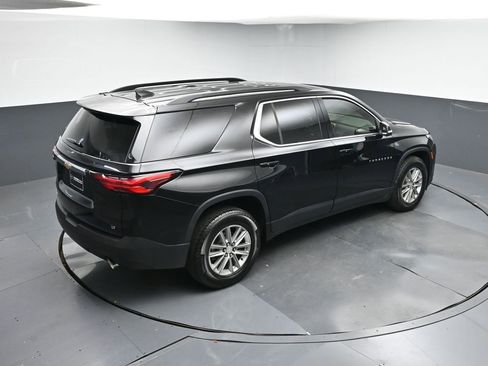 Used 2022 Chevrolet Traverse LT image 61