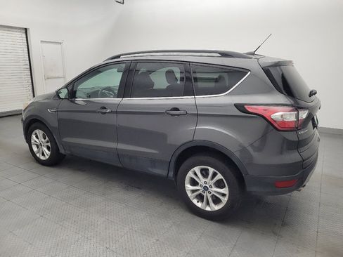 Used 2018 Ford Escape SE FWD image 3
