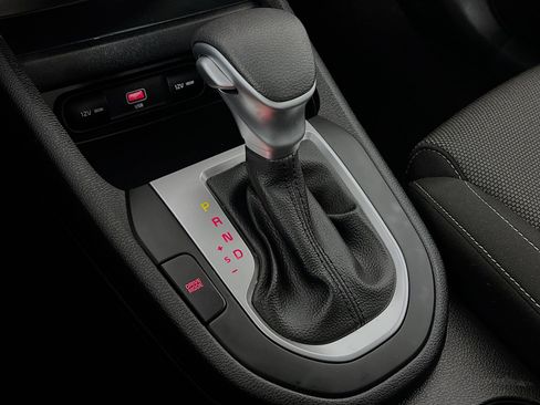 Used 2023 Kia Forte LXS image 17