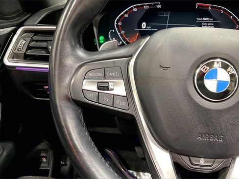 Used 2023 BMW 430i xDrive Convertible w/ Convenience Package image 18