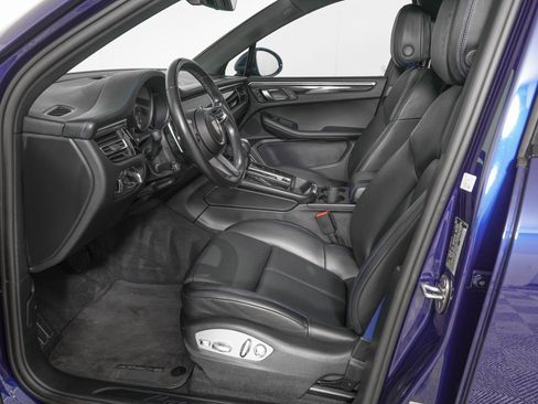 Used 2024 Porsche Macan image 14