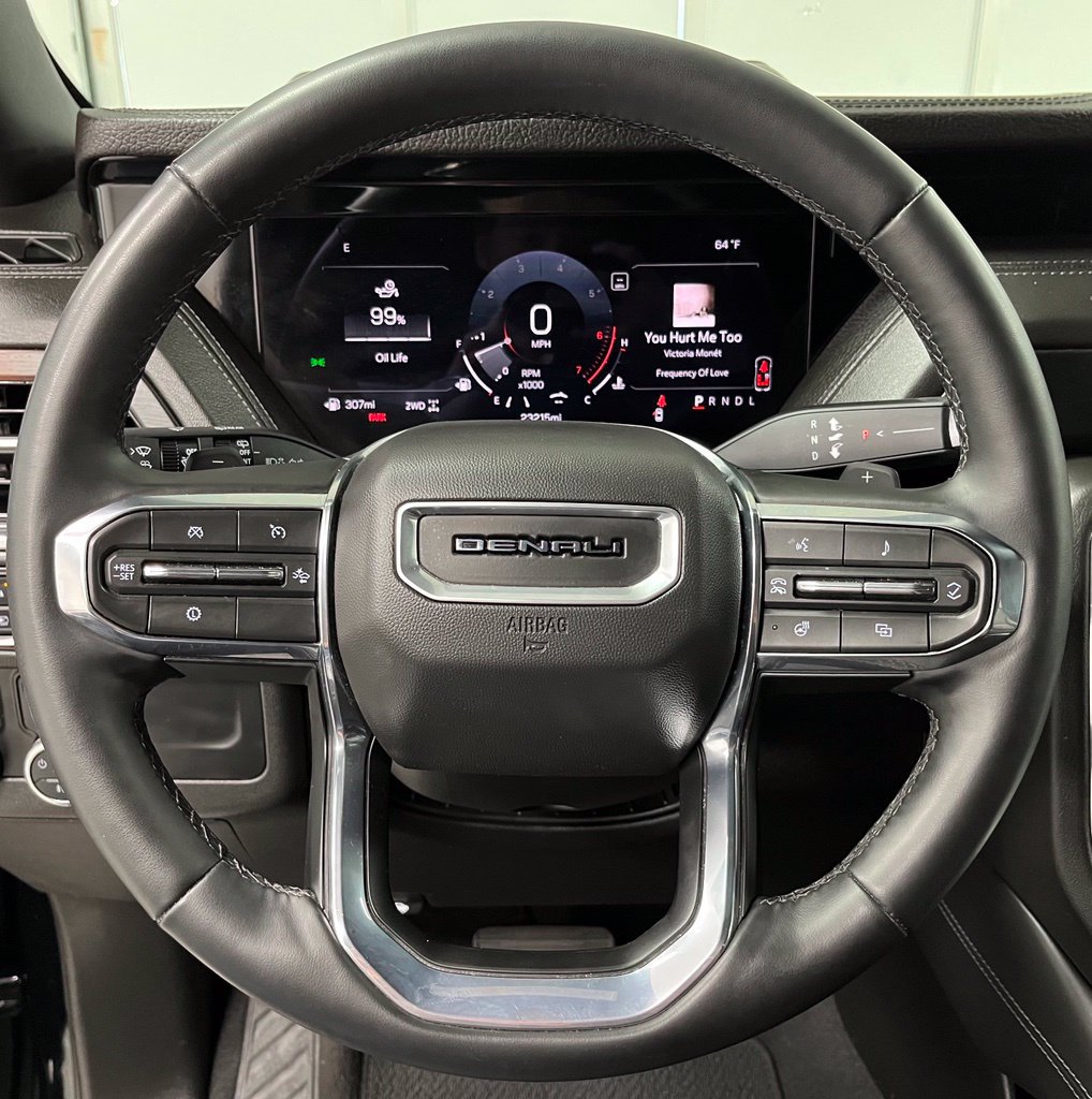 Used 2025 GMC Yukon XL Denali AWD/4WD image 23