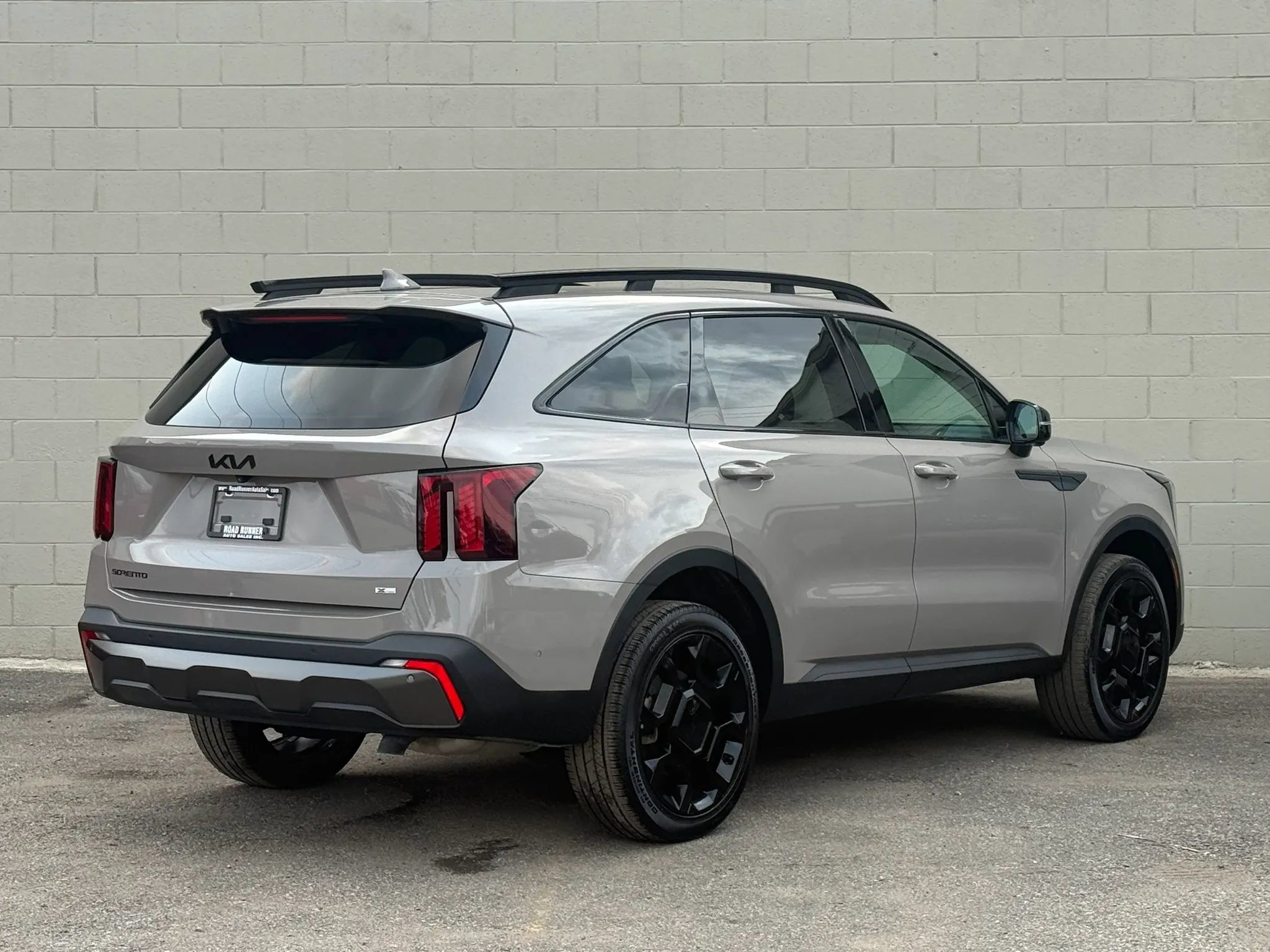 Used 2025 Kia Sorento SX AWD/4WD image 10