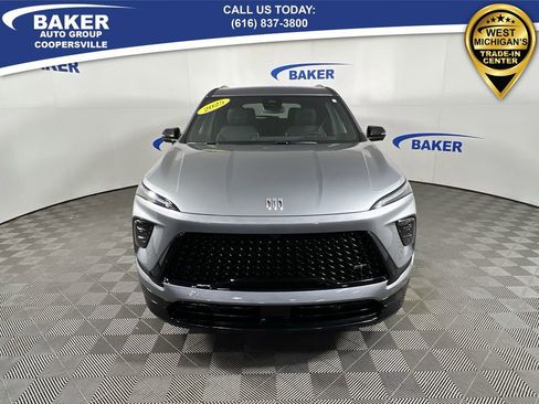 Certified 2025 Buick Enclave Sport Touring image 3