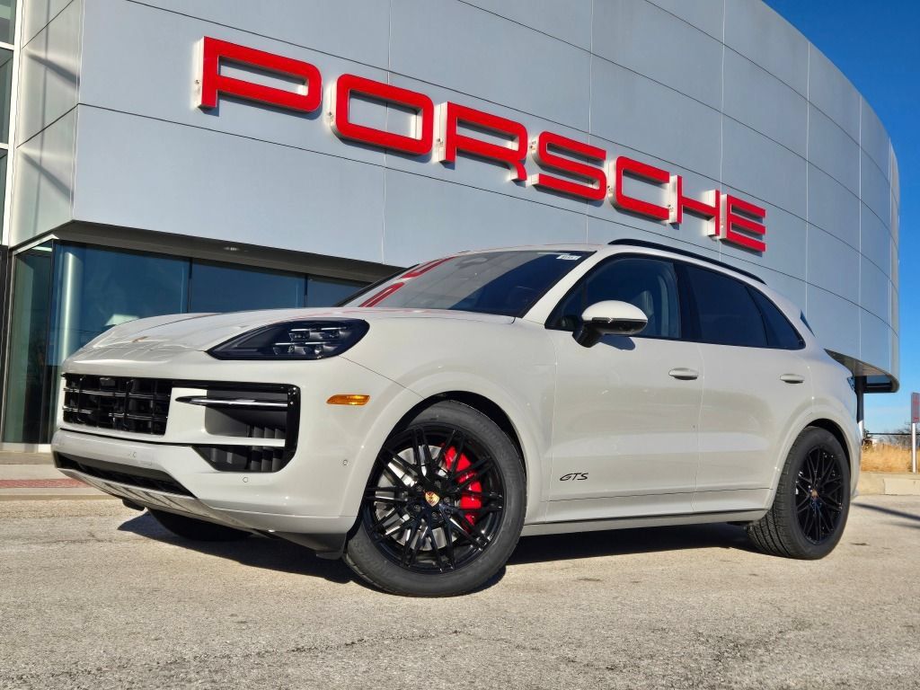 New 2026 Porsche Cayenne GTS AWD/4WD image 1