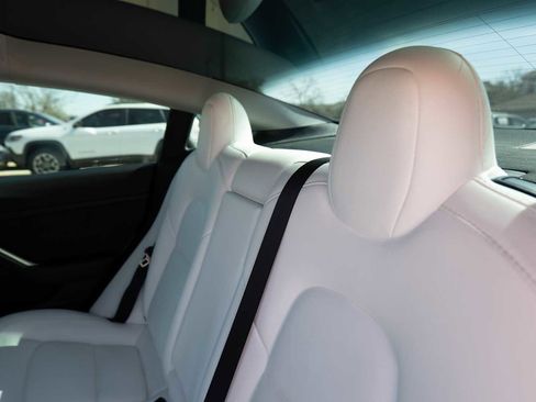 Used 2022 Tesla Model 3 Long Range image 22