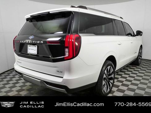 Used 2026 Ford Expedition Max Platinum w/ Driver's Package AWD/4WD image 3