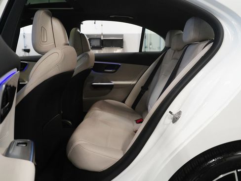 Used 2023 Mercedes-Benz C 300 4MATIC Sedan image 14