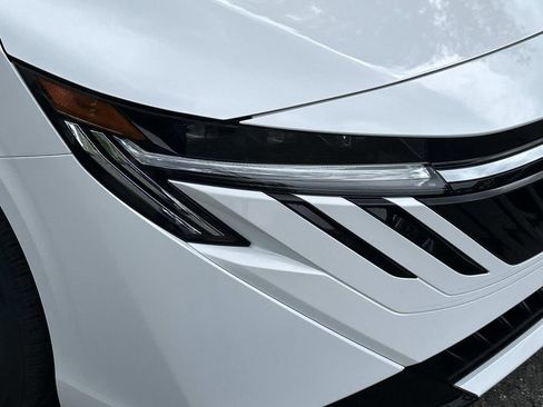New 2026 Nissan Sentra SV FWD image 10
