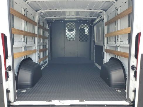 Used 2025 RAM ProMaster 2500 w/ U-Haul Equipment Group FWD image 14