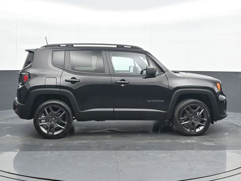 Used 2021 Jeep Renegade Latitude w/ Sun & Sound Group image 7