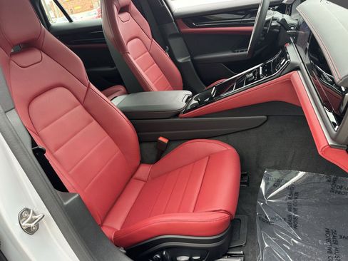 New 2026 Porsche Panamera 4 image 21