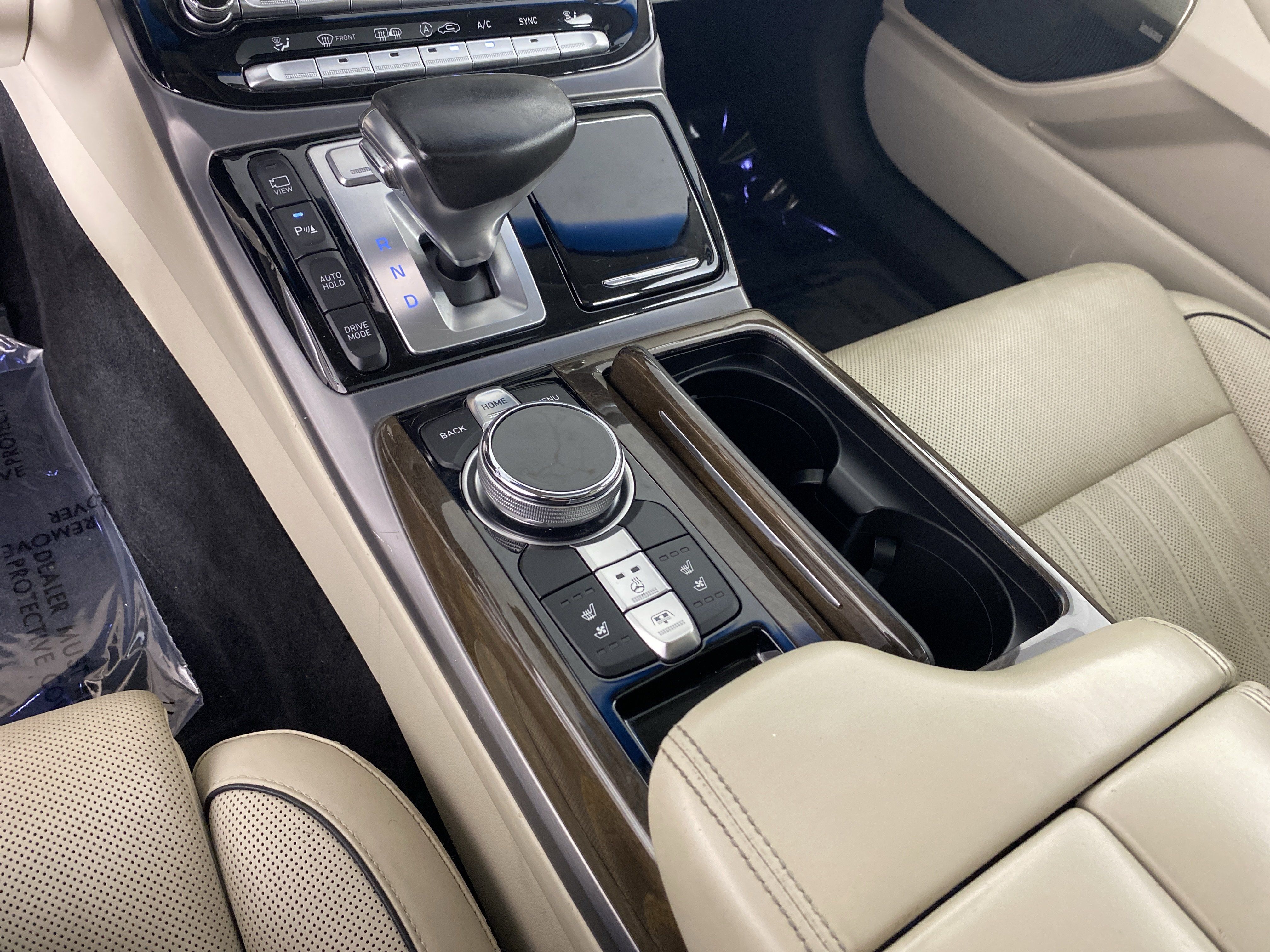 Used 2018 Genesis G90 5.0 Ultimate RWD image 31