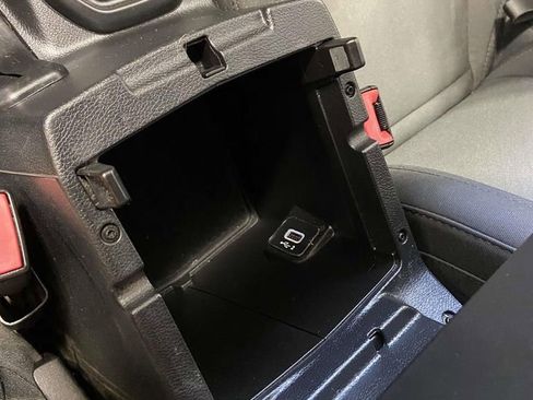 Used 2020 Jeep Wrangler Unlimited Sport S image 19