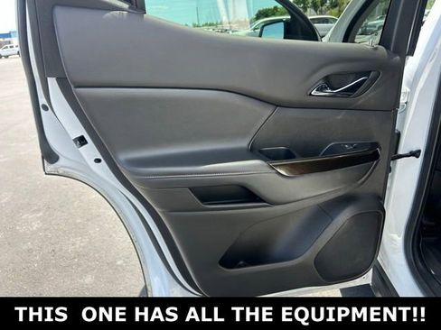 Used 2023 GMC Acadia AT4 w/ Technology Package AWD/4WD image 13