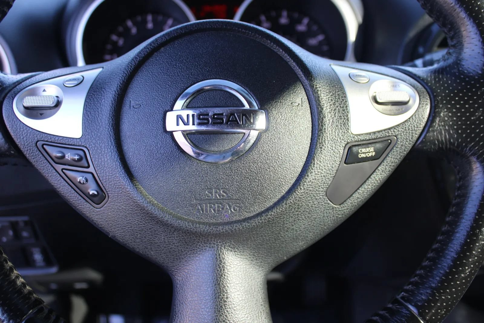Used 2011 Nissan Juke SL w/ Sport Pkg AWD/4WD image 18