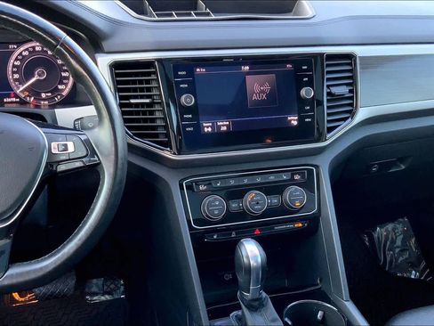 Used 2019 Volkswagen Atlas SEL AWD/4WD image 7
