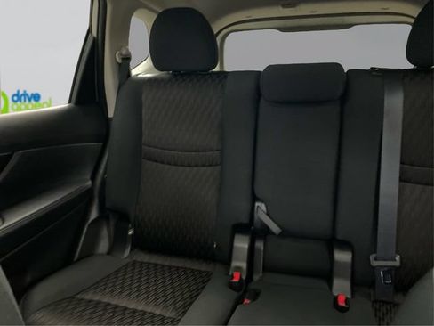 Used 2017 Nissan Rogue SV AWD/4WD image 20