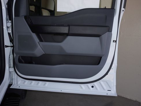 New 2026 Ford F550 4x4 Regular Cab Super Duty image 31