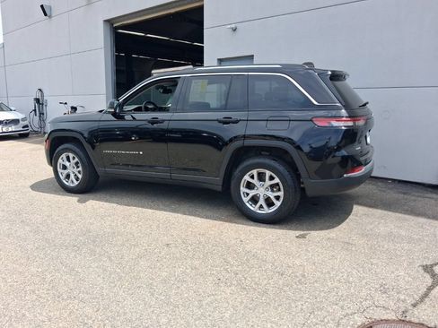 Certified 2023 Jeep Grand Cherokee Limited AWD/4WD image 7