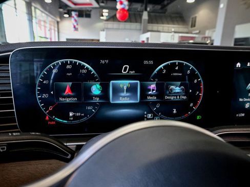 Used 2020 Mercedes-Benz GLE 350 4MATIC w/ Premium Package image 31