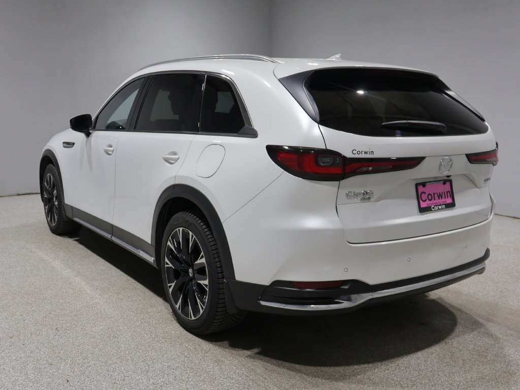 Used 2024 MAZDA CX-90 Plug-In Hybrid w/ Premium Plus AWD/4WD image 5