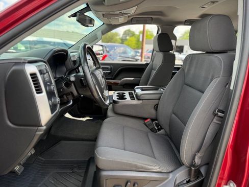 Used 2018 GMC Sierra 1500 SLE w/ SLE Value Package AWD/4WD image 12