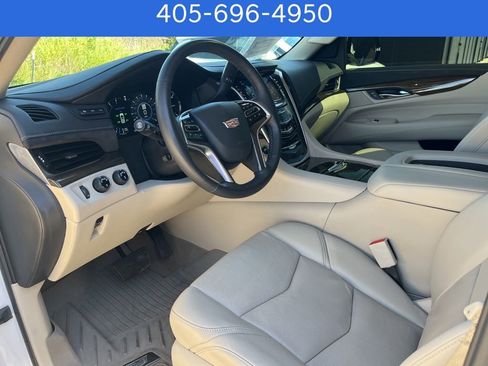 Used 2020 Cadillac Escalade Premium Luxury w/ LPO, Radiant Package image 11
