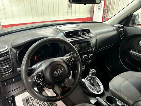 Used 2015 Kia Soul image 14