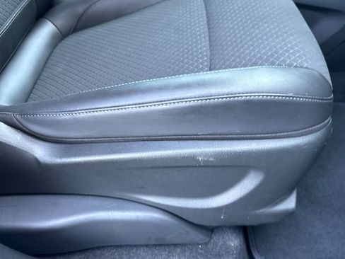 Used 2022 Buick Encore Preferred w/ Safety Package AWD/4WD image 23