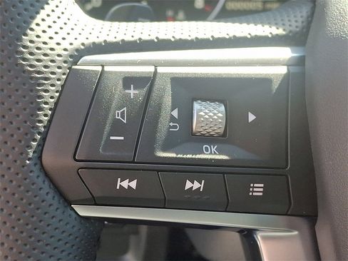 New 2025 Mitsubishi Outlander SE image 10