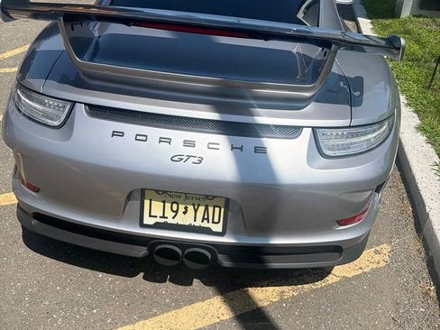 Used 2014 Porsche 911 GT3 RWD image 2