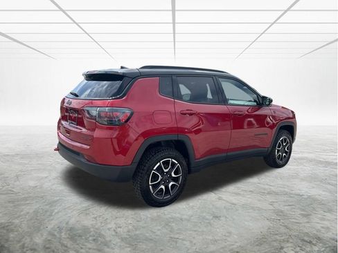 New 2025 Jeep Compass Trailhawk w/ Trailhawk Elite Group image 4