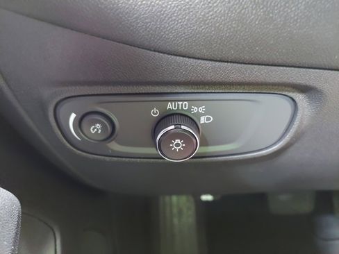 Certified 2022 Chevrolet Equinox LT image 34