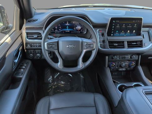 Used 2024 Chevrolet Tahoe Z71 w/ Luxury Package AWD/4WD image 31