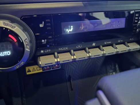 New 2025 Toyota 4Runner 4WD image 33