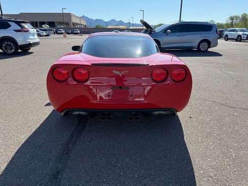 Used 2006 Chevrolet Corvette Coupe w/ Preferred Equipment Group RWD image 6