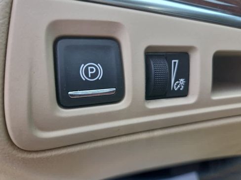 Used 2019 Cadillac XT5 Luxury FWD image 27