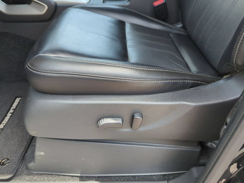 Used 2024 Nissan Frontier SL w/ Technology Package RWD image 22