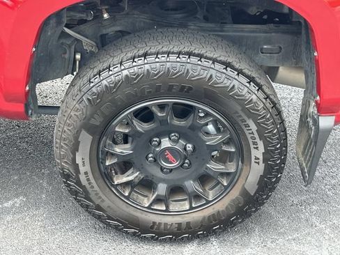 Used 2026 Toyota Tacoma TRD Sport AWD/4WD image 14