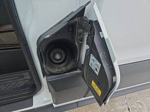 Used 2023 Ford Transit 350 XLT image 18