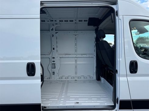 Used 2025 RAM ProMaster 3500 w/ Quick Order Package 22G SLT image 16
